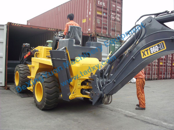 c鿴ԔϢ}Backhoe loader packing xΔ1707